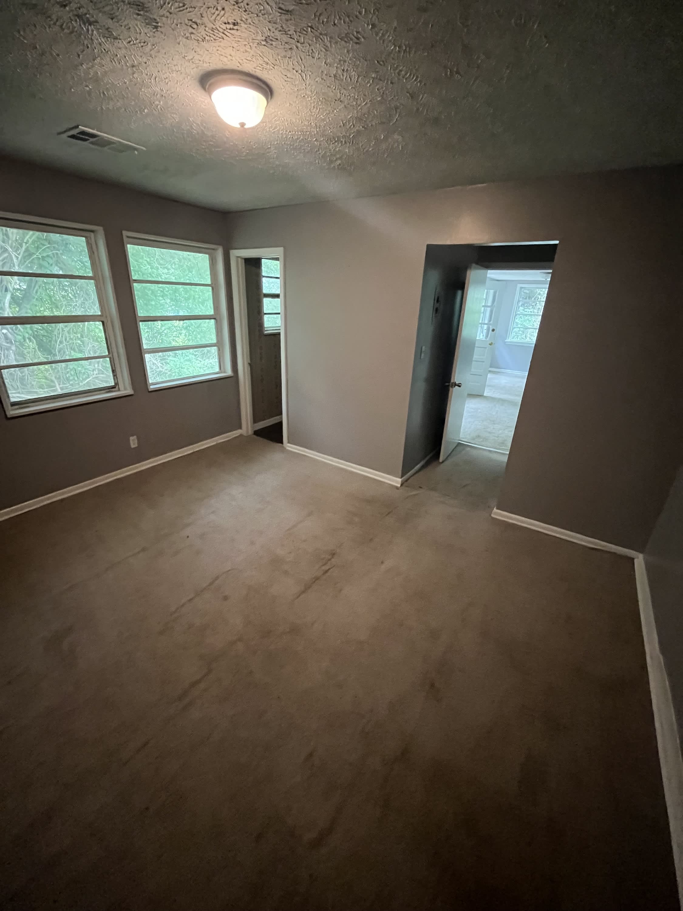 1230 GEORGE ST NE – photo 4