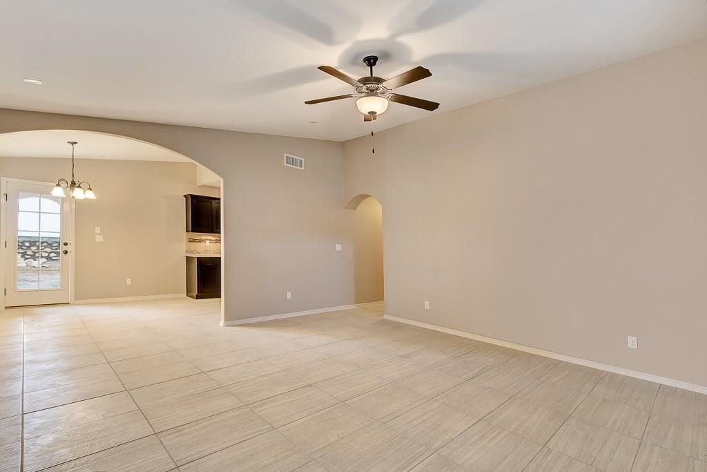 6097 Vintage Street – photo 5