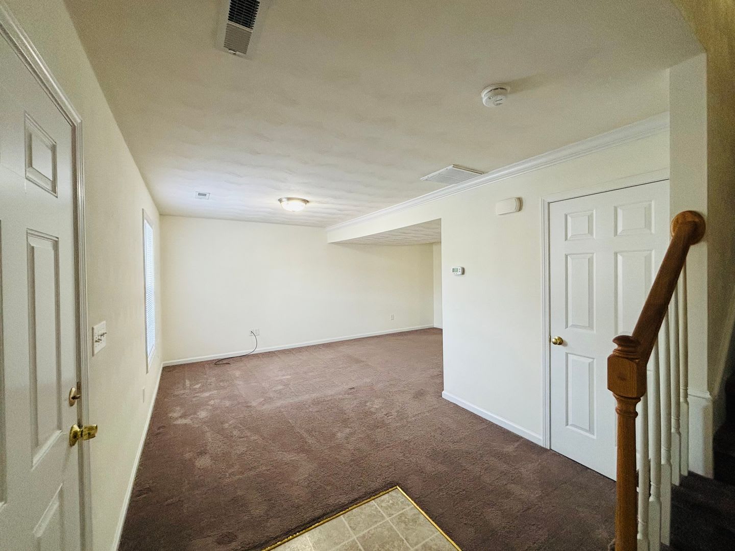 3 Bedroom, 2.5 Bath Townhouse – photo 2