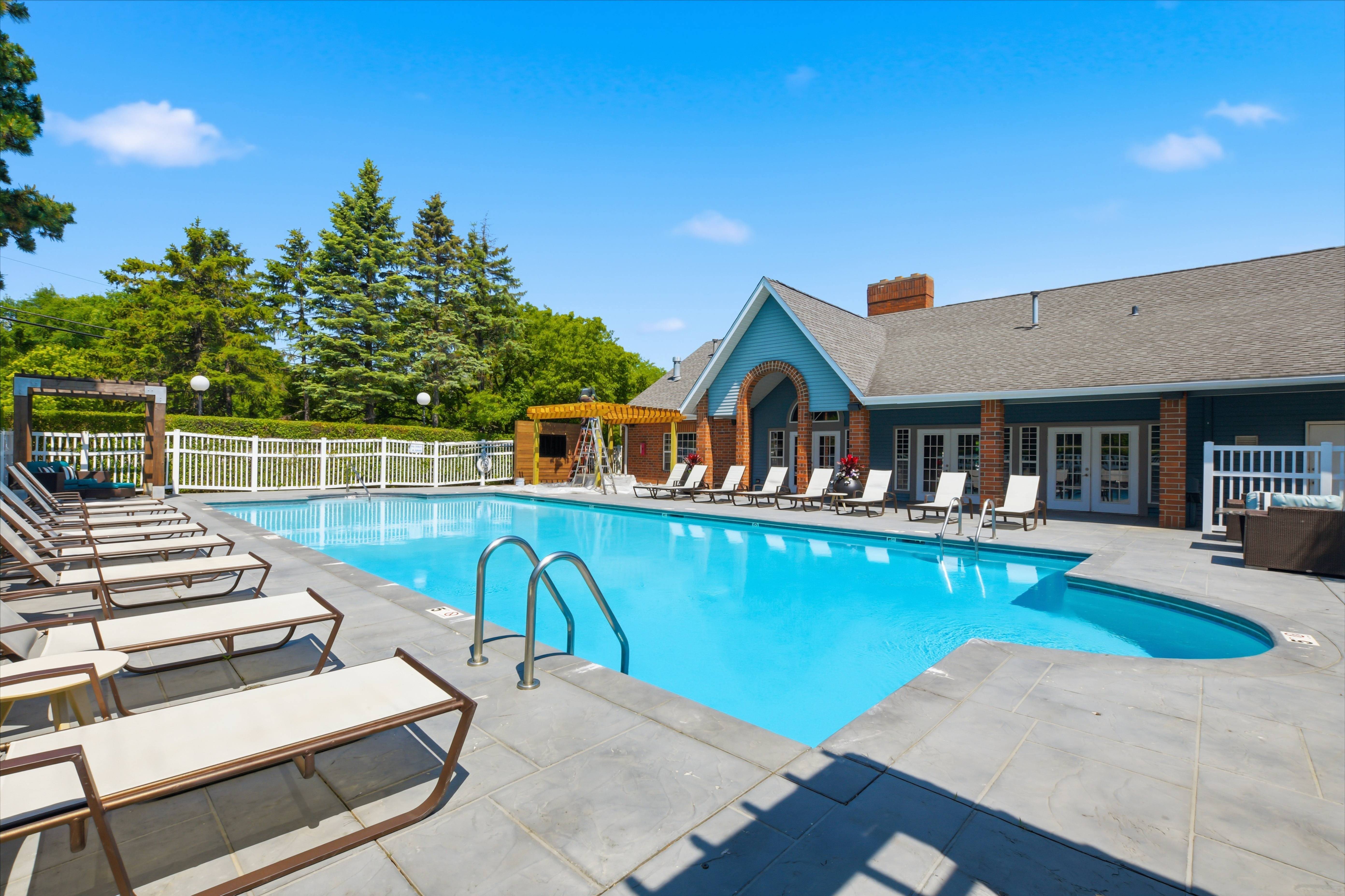 Forest Pointe Apartments – photo 2