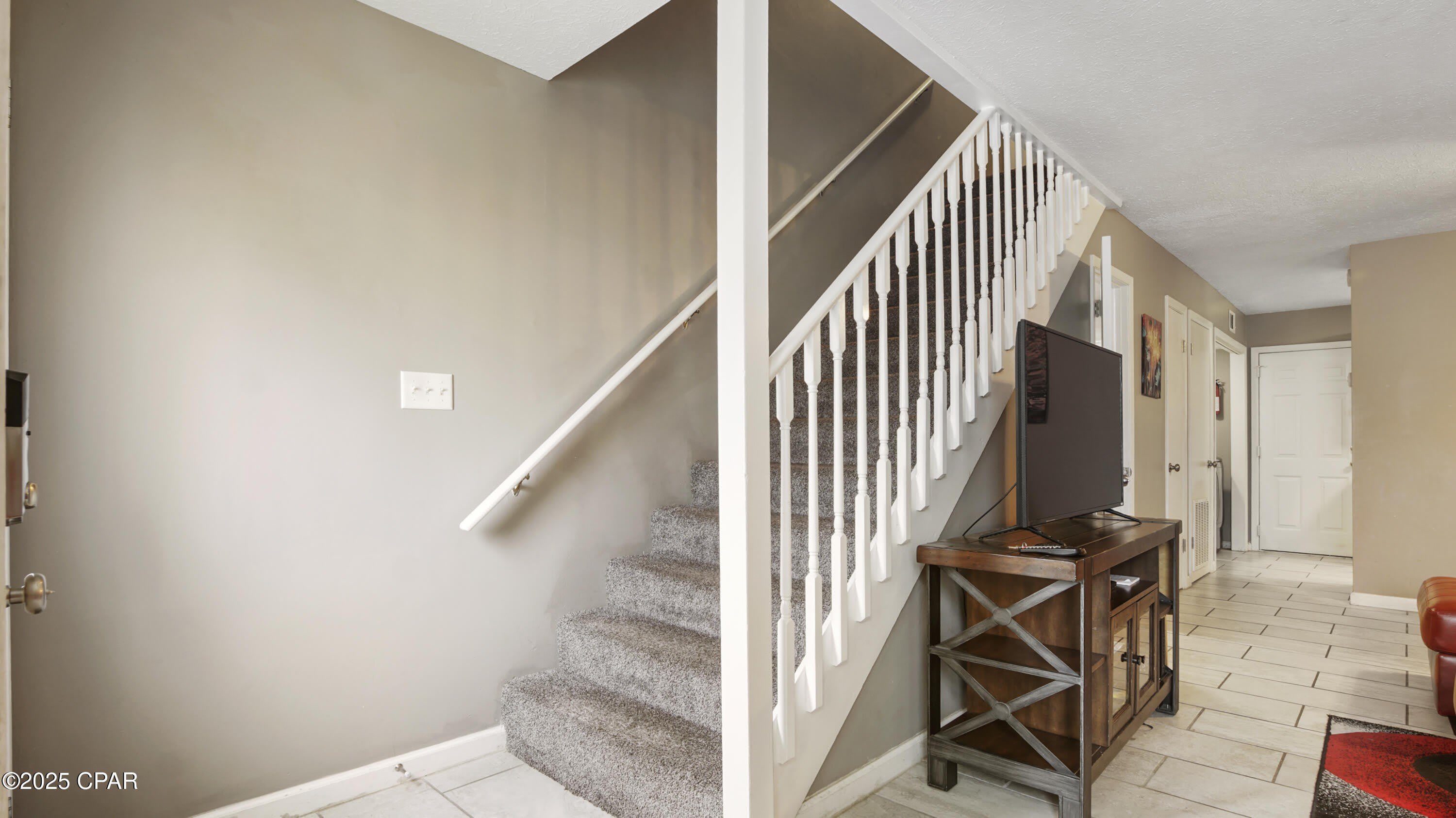 2518 Johnson Drive – photo 4