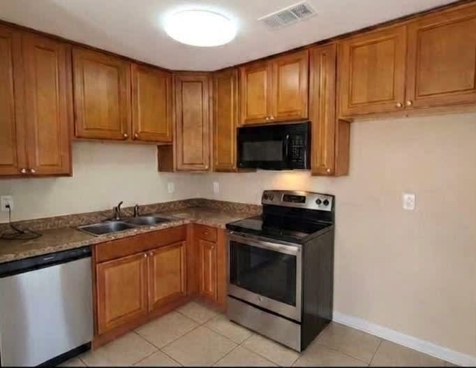 501 Pierre Street – photo 2