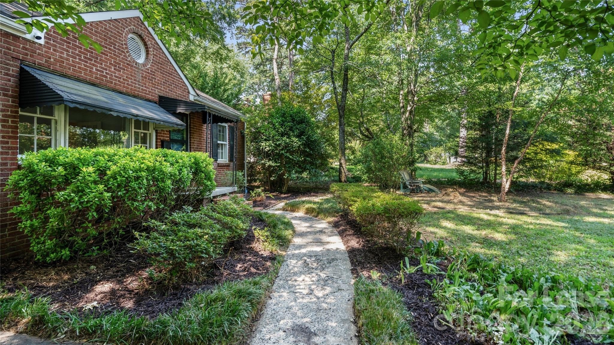 2126 Arnold Drive – photo 3