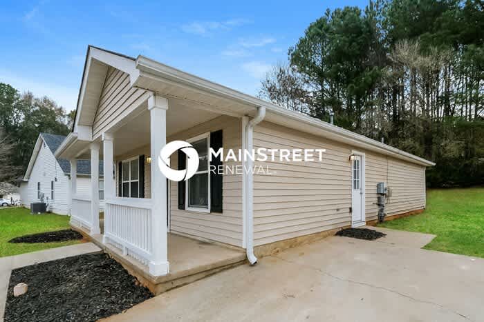 838 Tramore Drive – photo 2