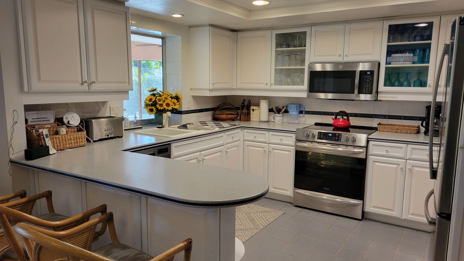 Season Short Term Large 4 3 Canal Home With Heated Pool – photo 4