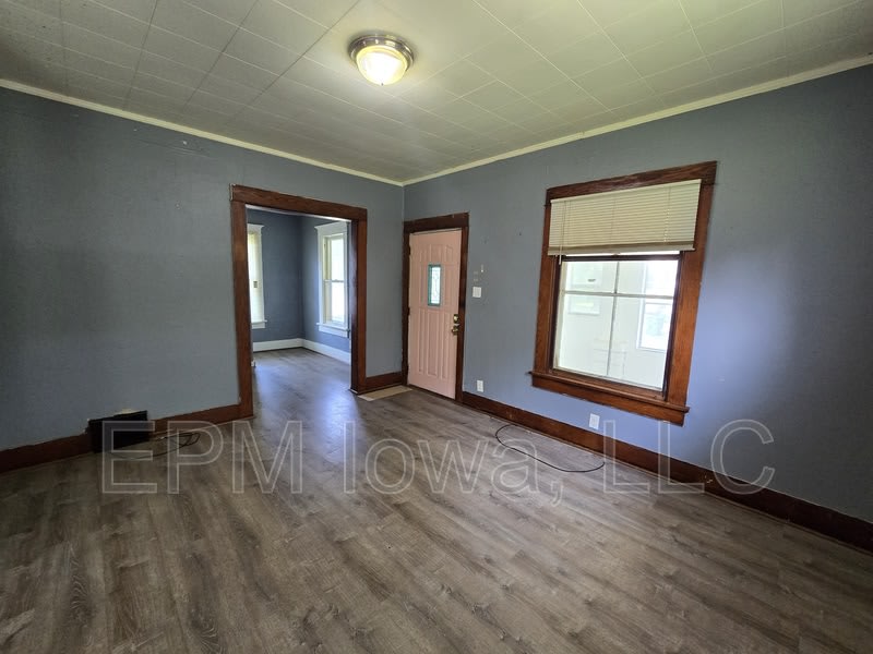 406 Gable St. – photo 4