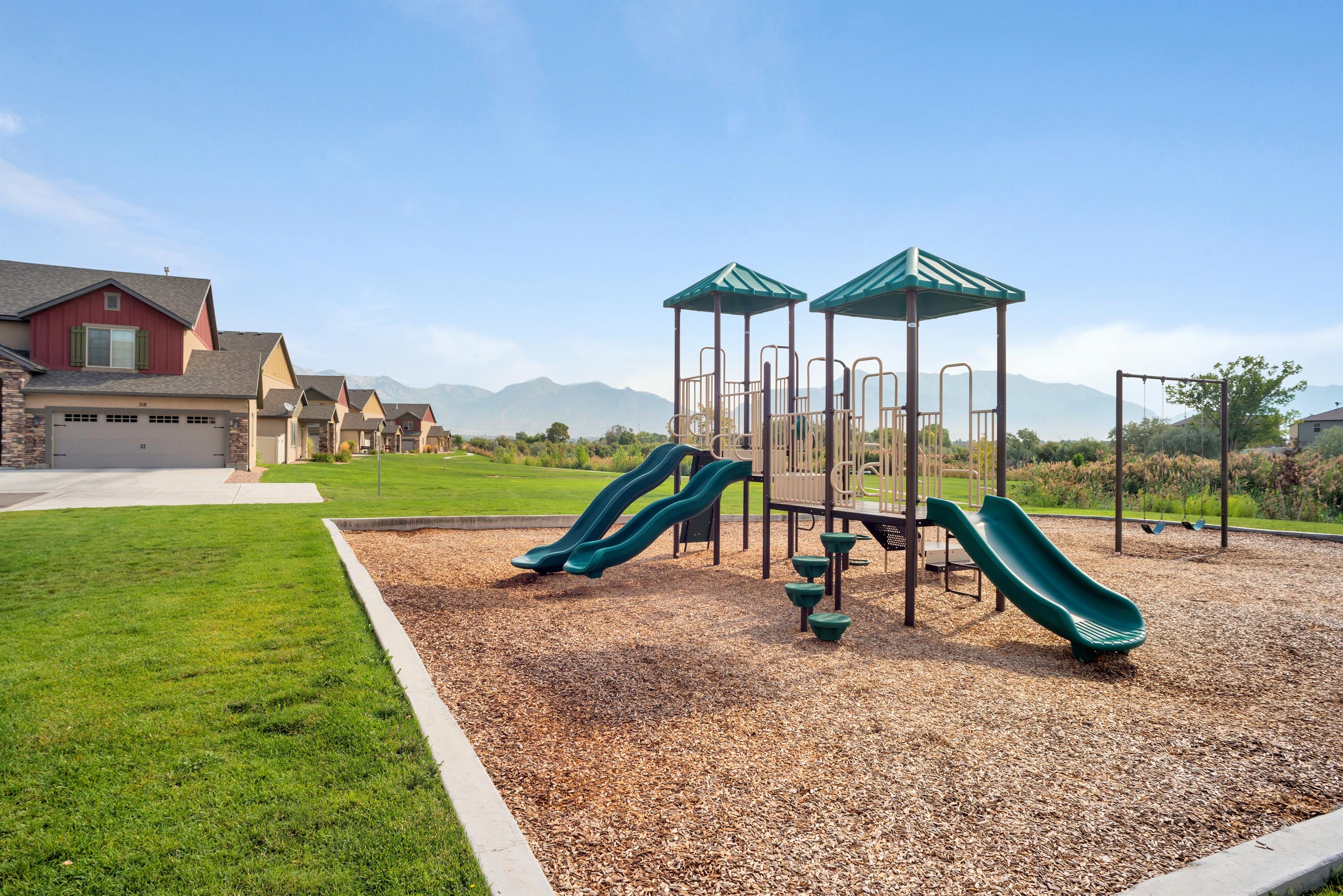 1227 N Silver Crest – photo 2