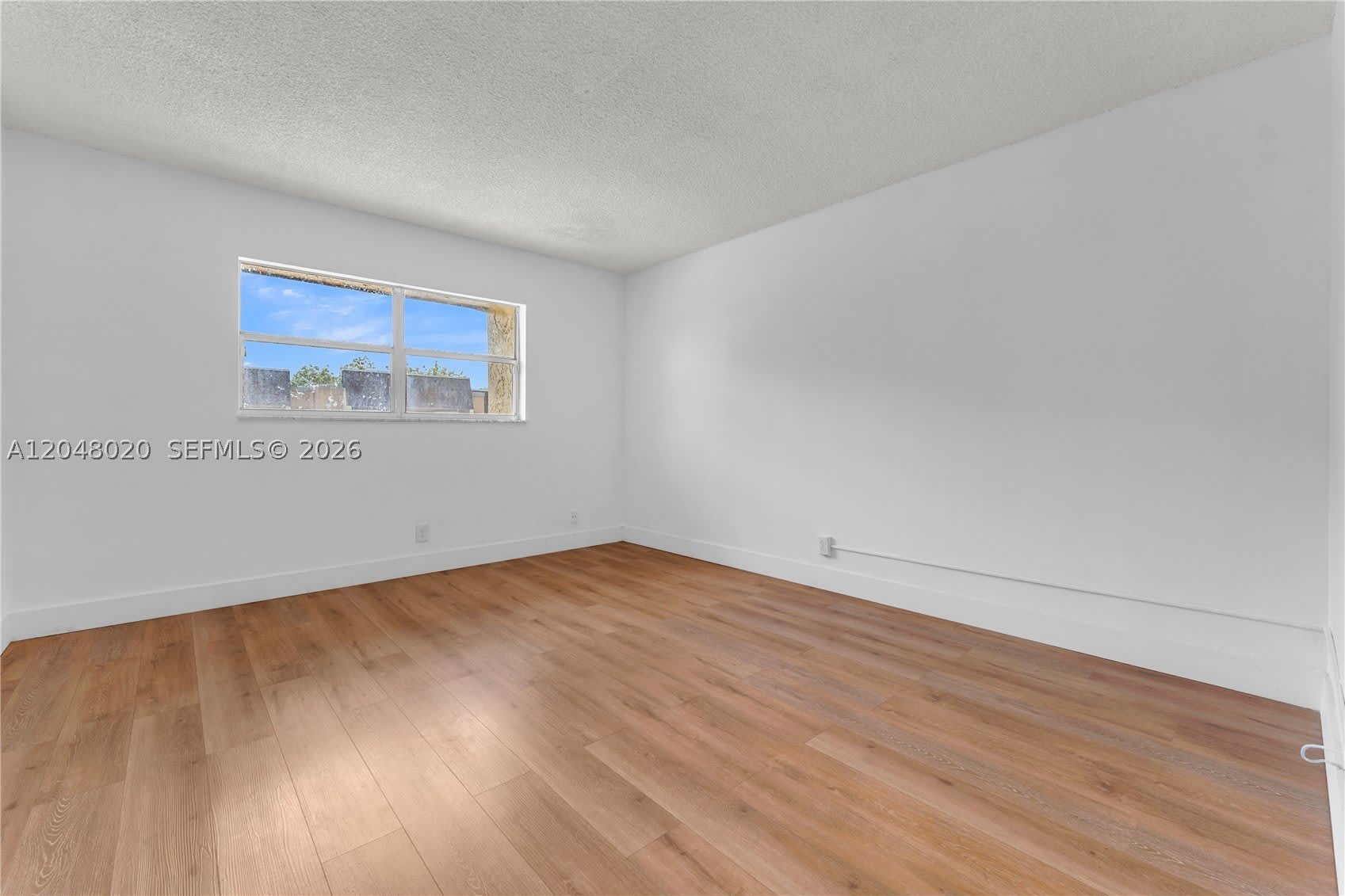 5653 Blueberry Ct – photo 4