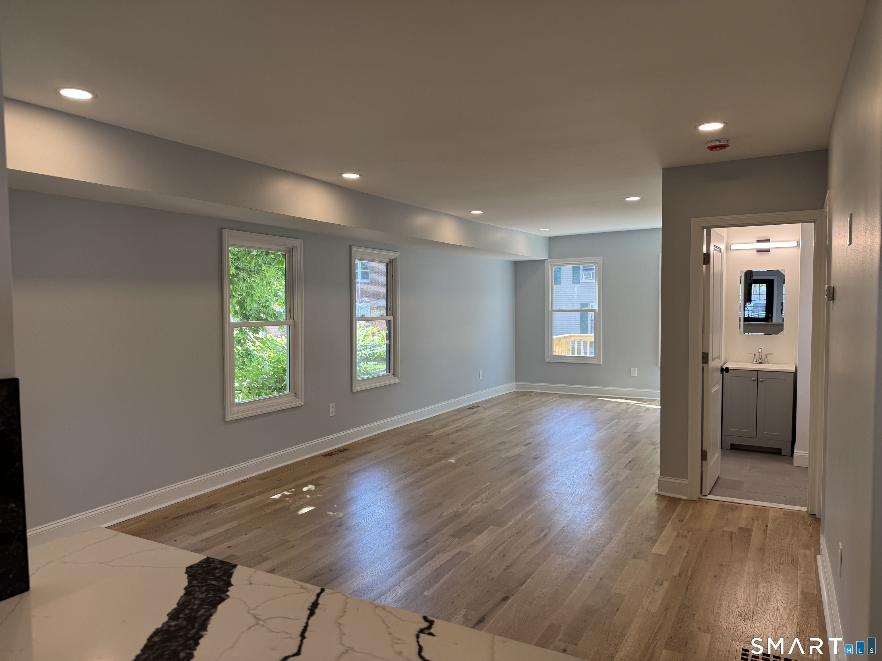 251 W Main Street – photo 5
