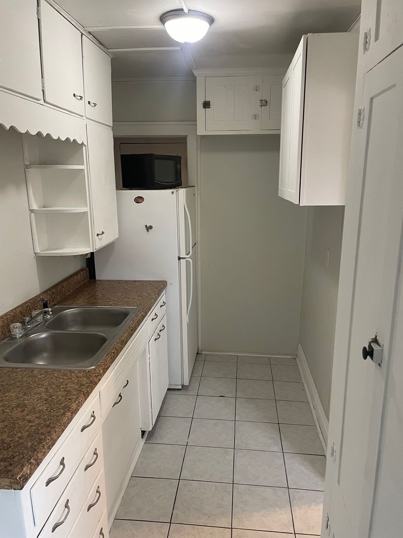 1123 W 23rd St – photo 4