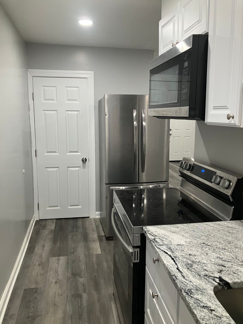 Beautifully Updated 2-Bedroom Home with Central A/C & Off-Street Parking – Baltimore, MD – photo 5