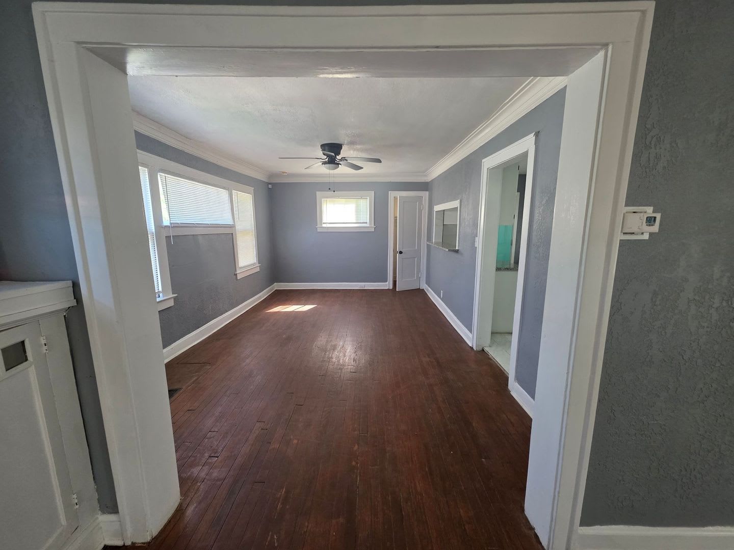 Charming 4 Bedroom, 2 Bath Home with Character & Space – photo 4