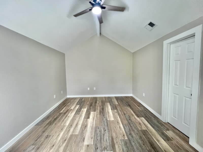 1943 Patrician Way – photo 3