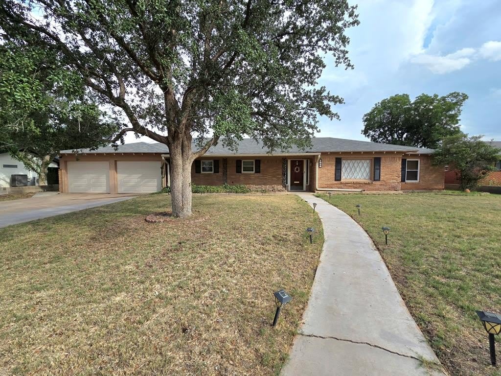 2305 Country Club Dr – photo 1