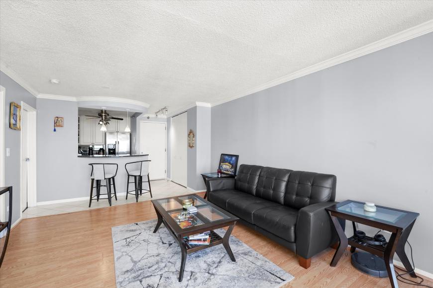 111 W Maple St – photo 2