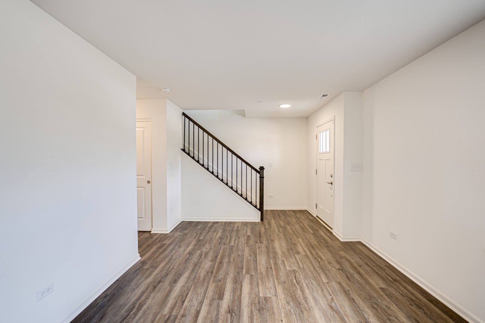 2939 SHOWPLACE Drive – photo 3