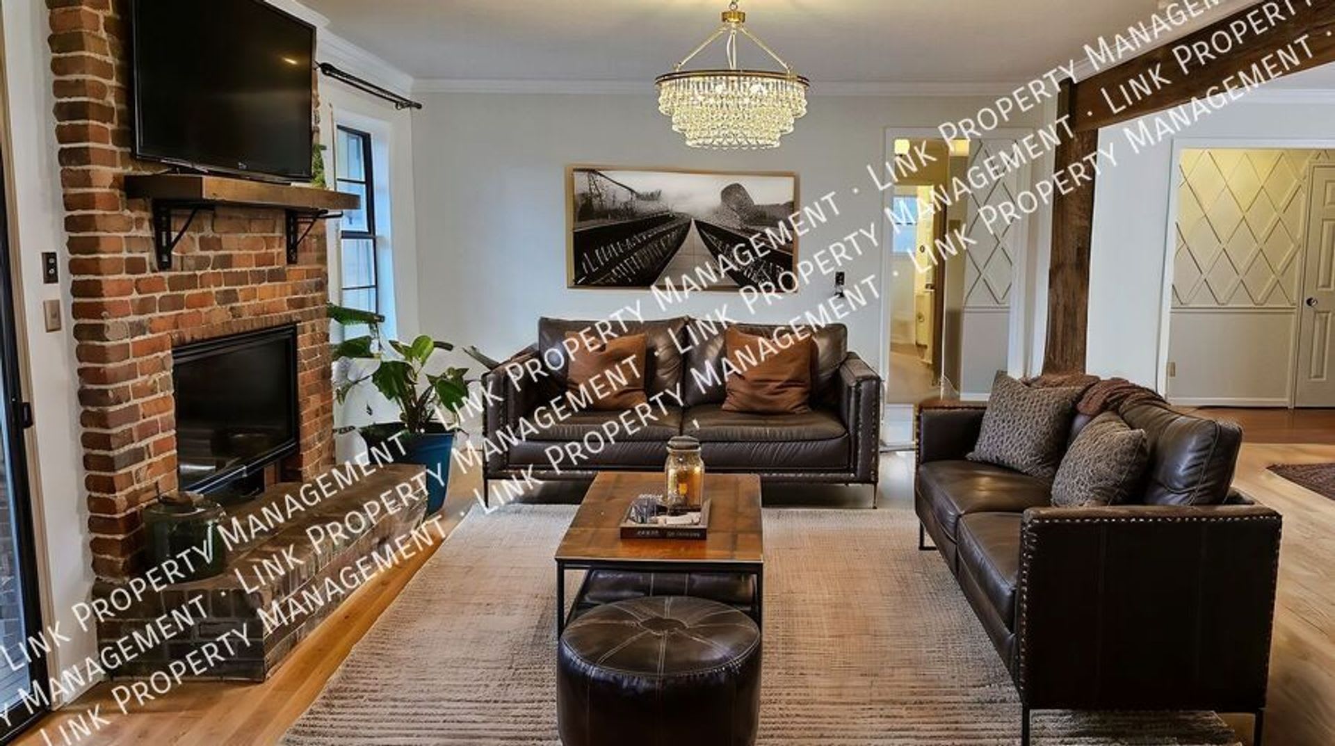 Coming November Beautiful Large Home With Renovated 3 2 East Brainerd With Garage And Big Fenced In Back Yard – photo 3