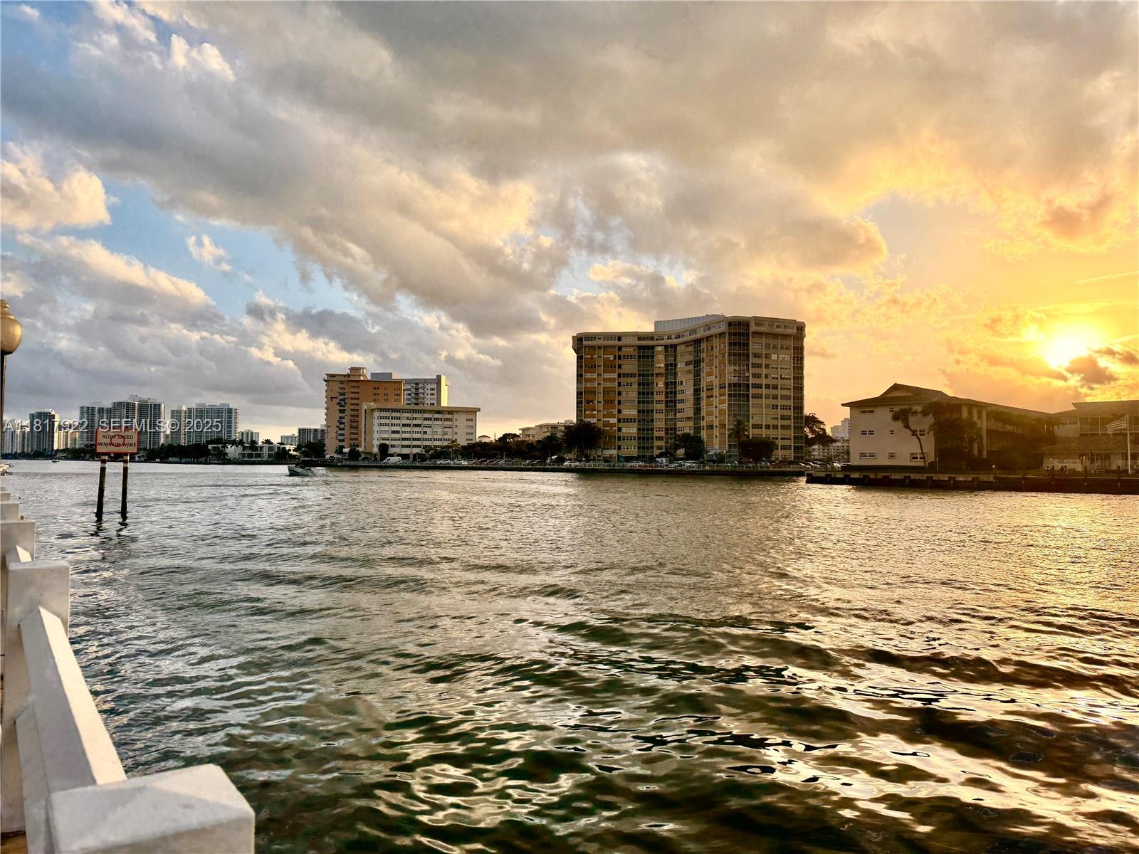 1825 South Ocean Drive – photo 2