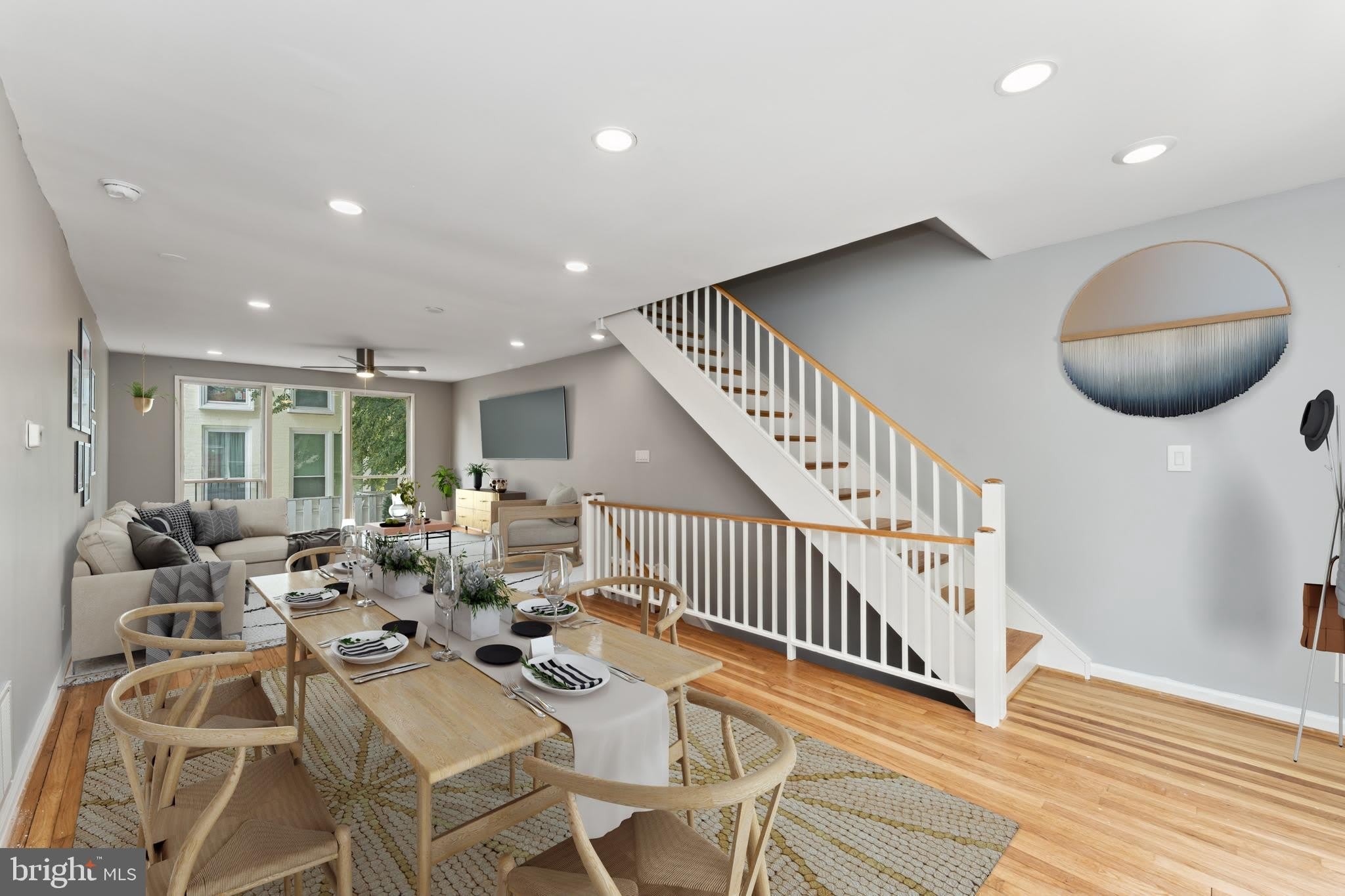 212 G Street SW – photo 2