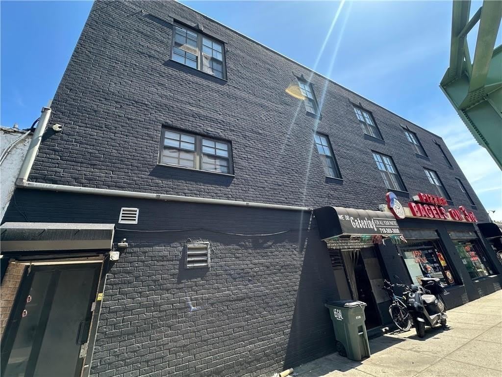 663 3Rd Avenue – photo 2