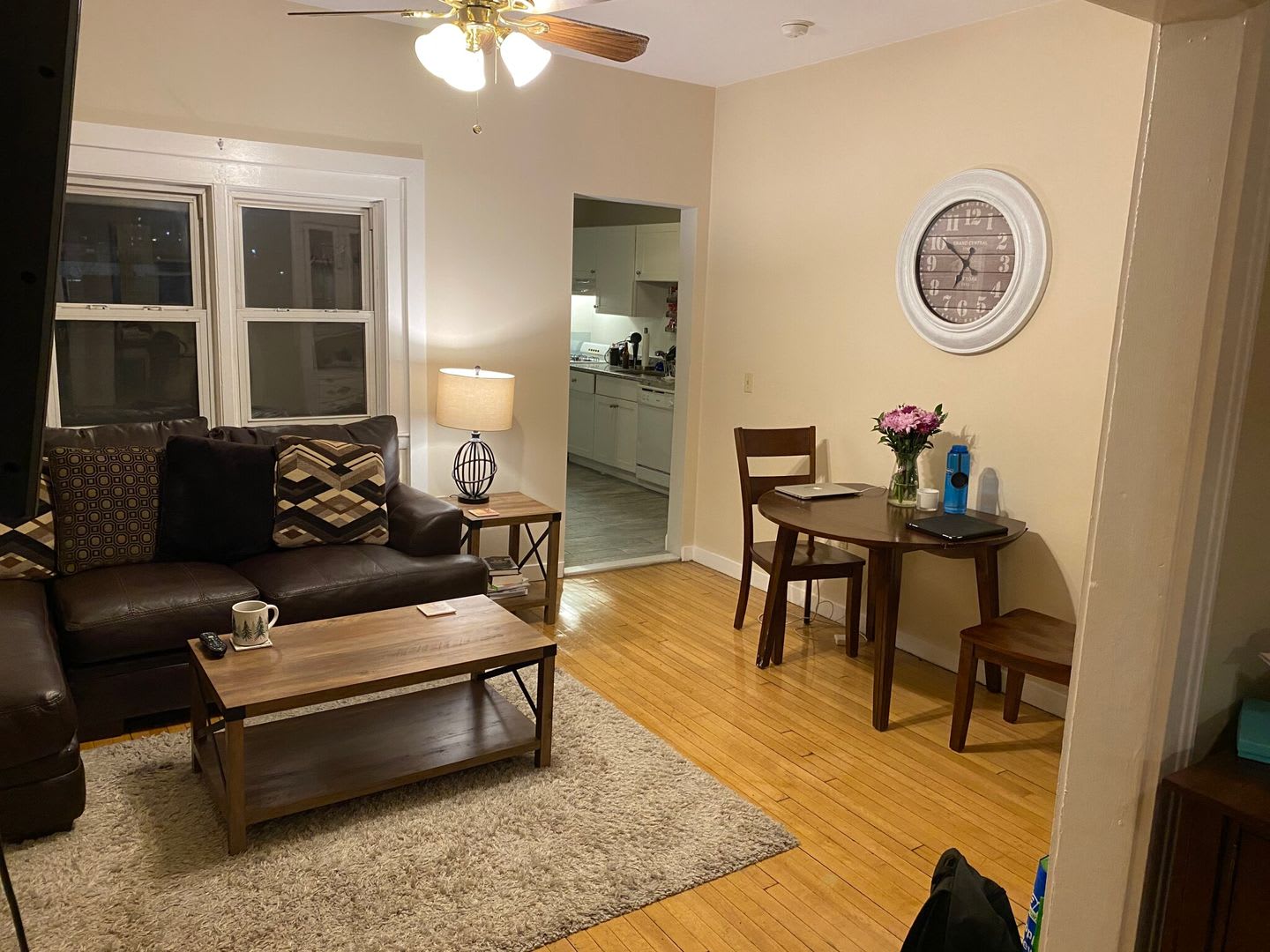 Huge 2 Bed In Allston – photo 1