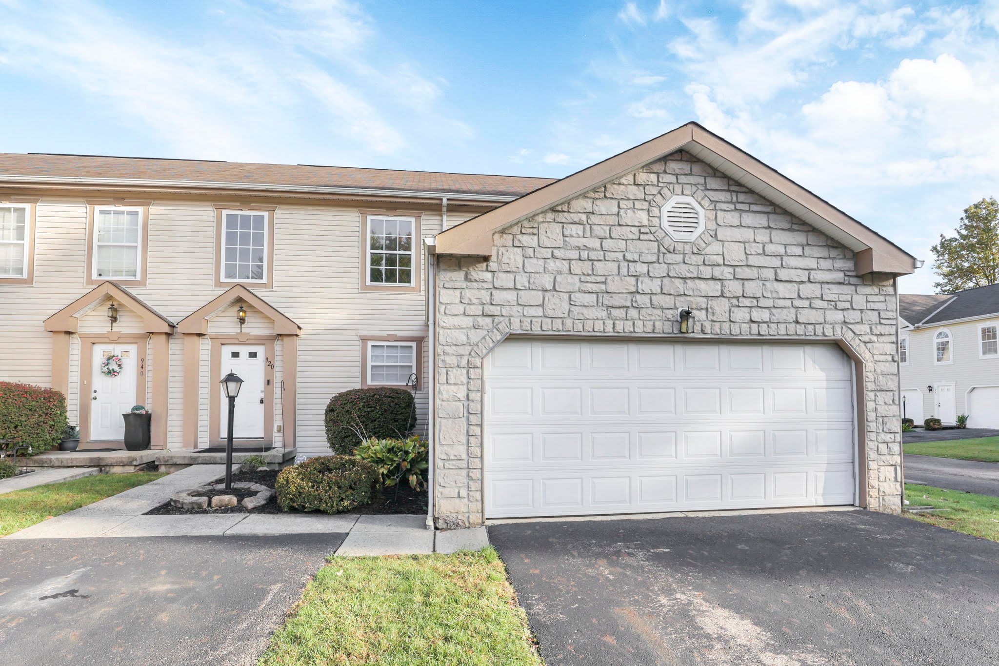 920 Sara Ct – photo 1