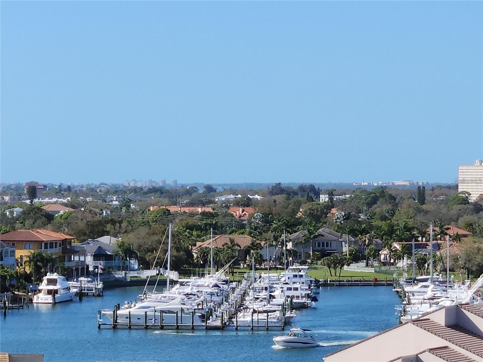 5950 PELICAN BAY Plaza S – photo 3