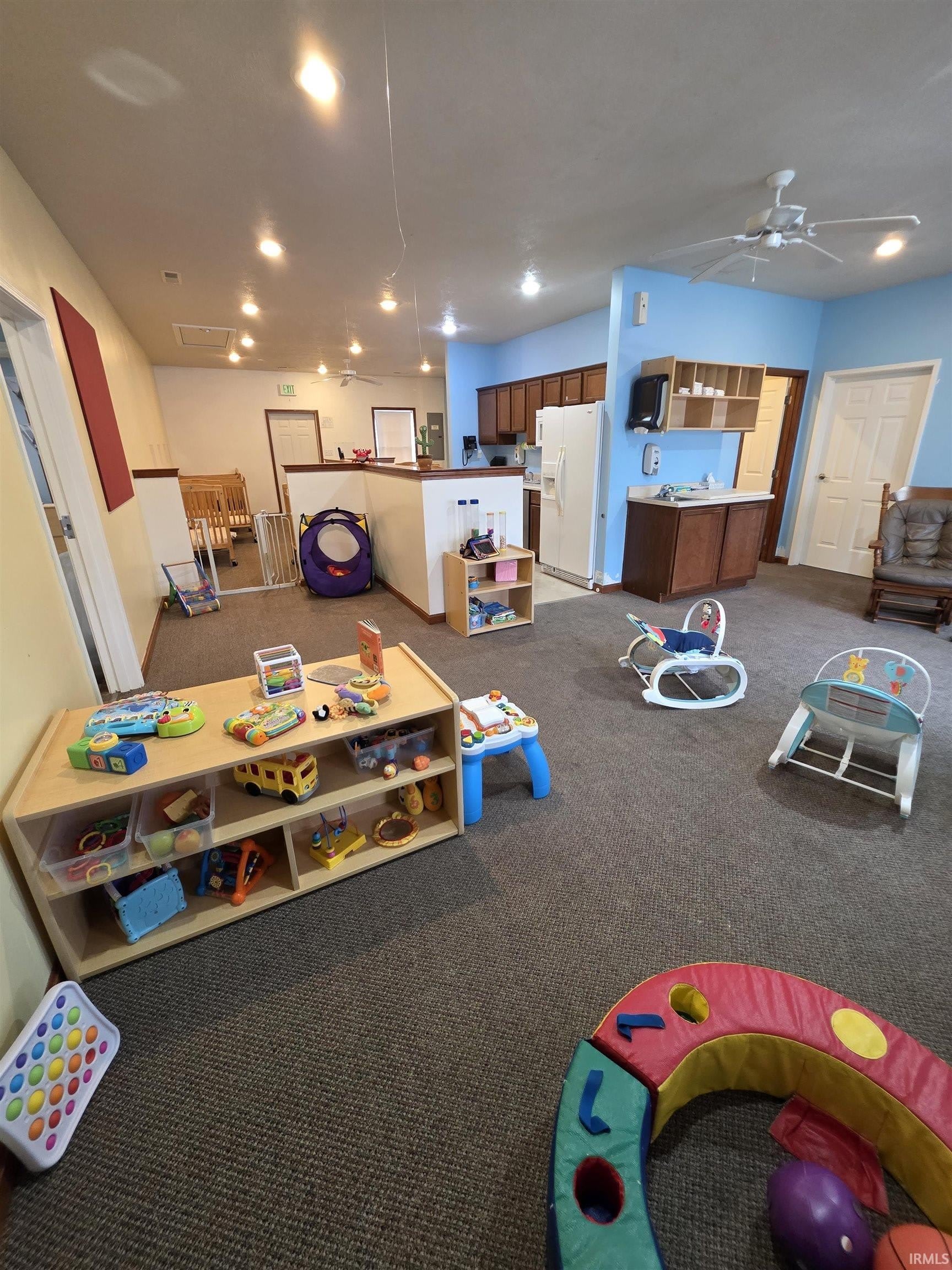 583 Northwood Avenue – photo 4
