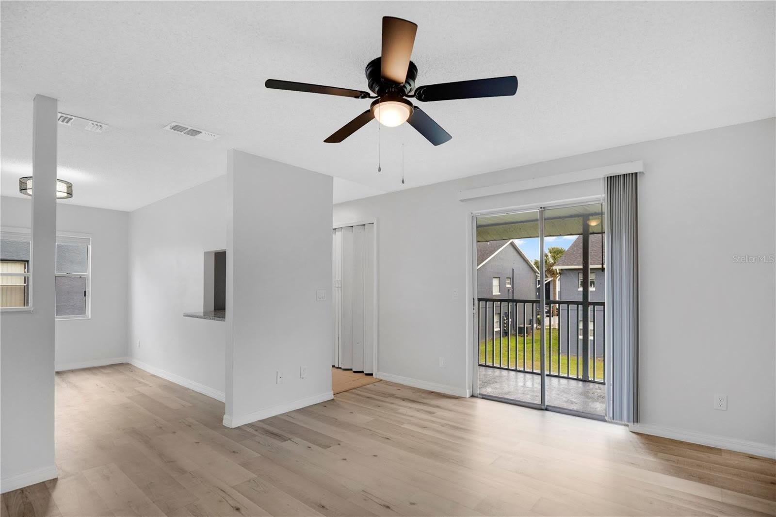 4100 PERSHING POINTE Place – photo 4