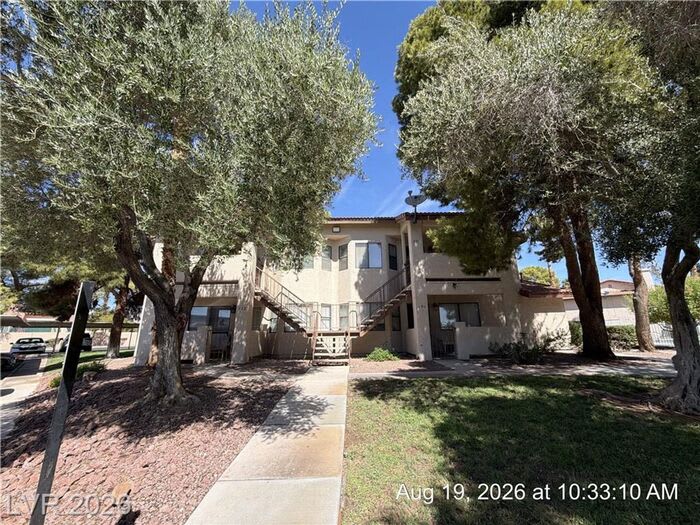 705 Rock Springs Drive – photo 2