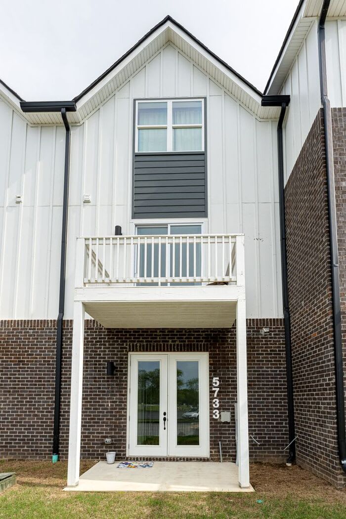5733 Sofias Circle – photo 1