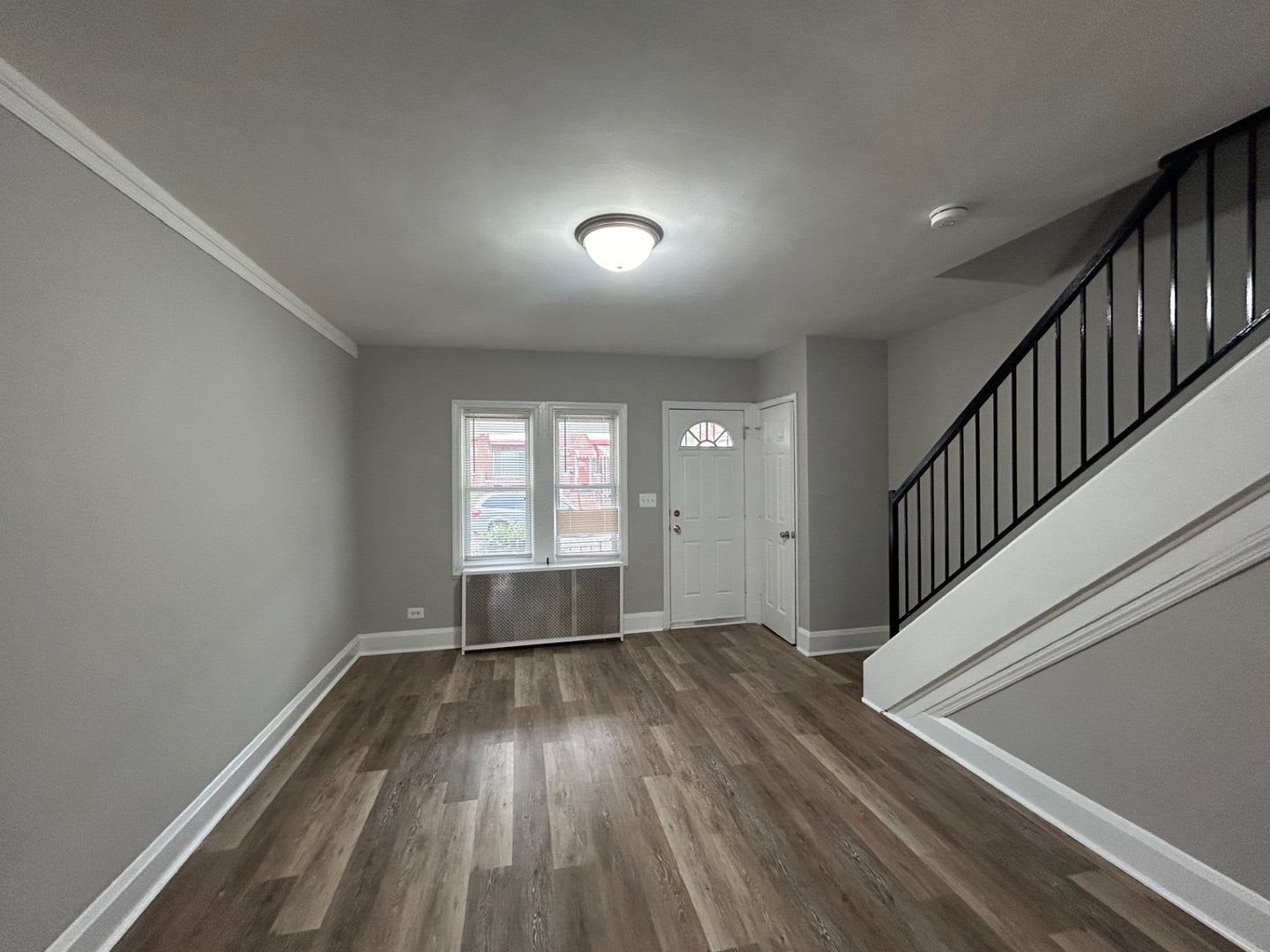 Baltimore 3 Bedrooms 2 Bathrooms Available – photo 3