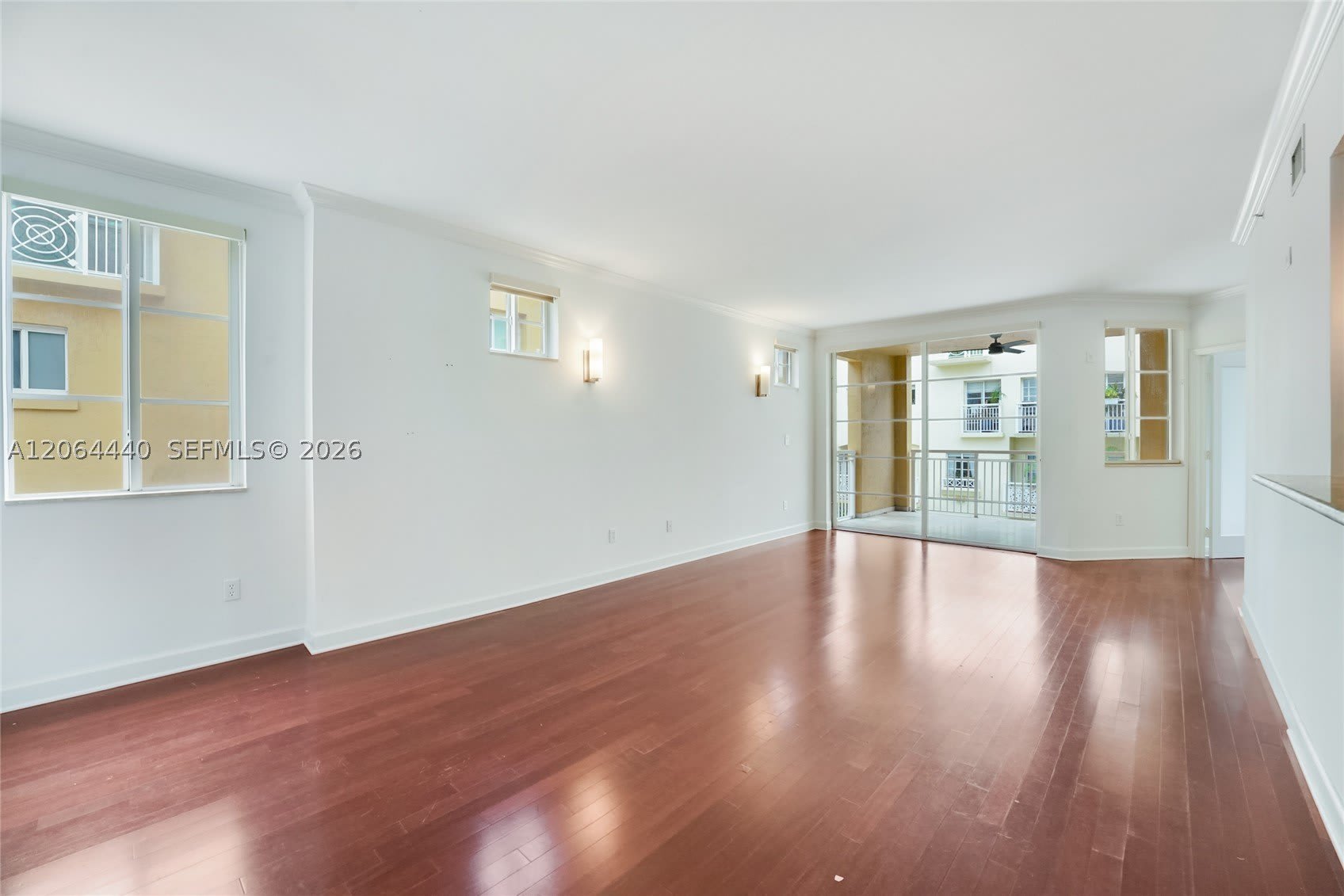 151 Michigan Ave – photo 3