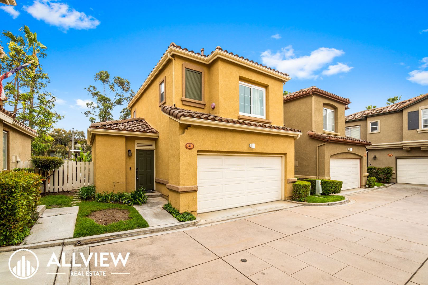 Gorgeous 2 bed/2.5 bath! Located in the highly desired city of Rancho Santa Margarita! – photo 1