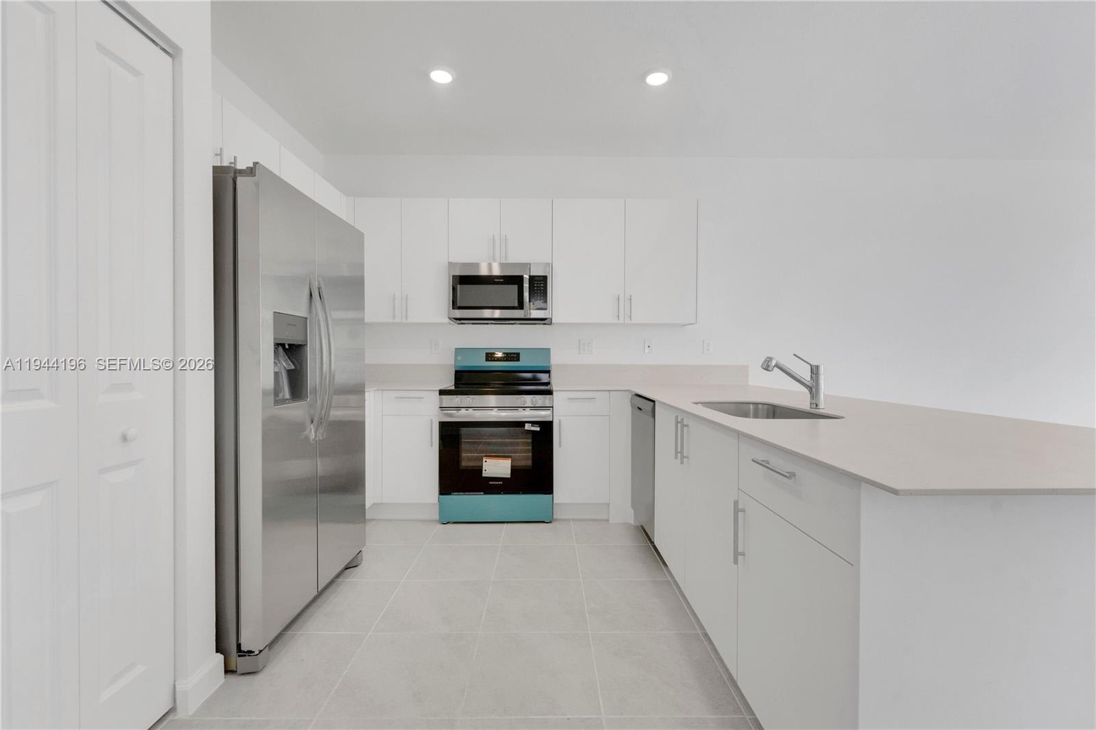 12168 Southwest 268th Street – photo 4