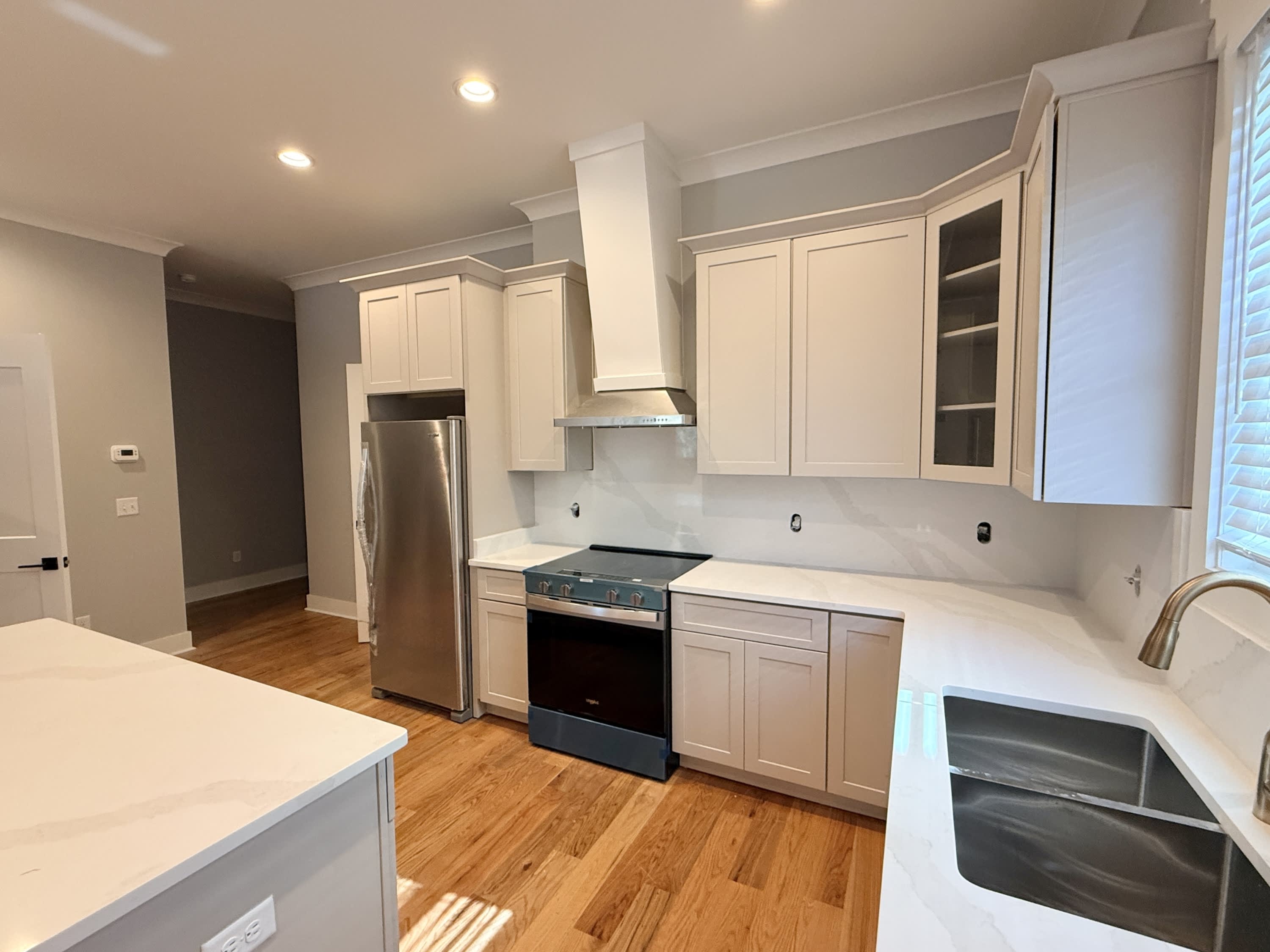 2305 Whitaker StUnit A – photo 5