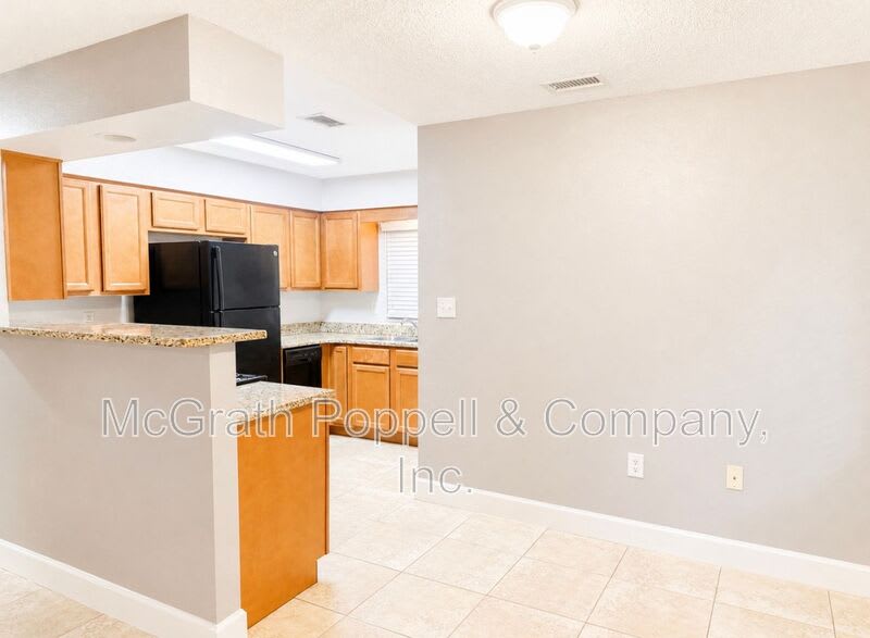7704 Chase Rd – photo 5