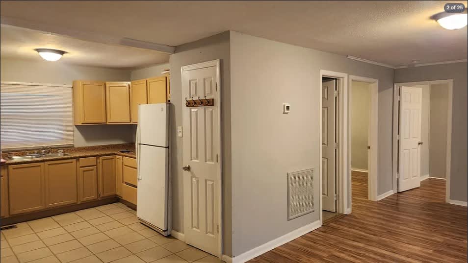 161 W Wadsworth Cir – photo 2