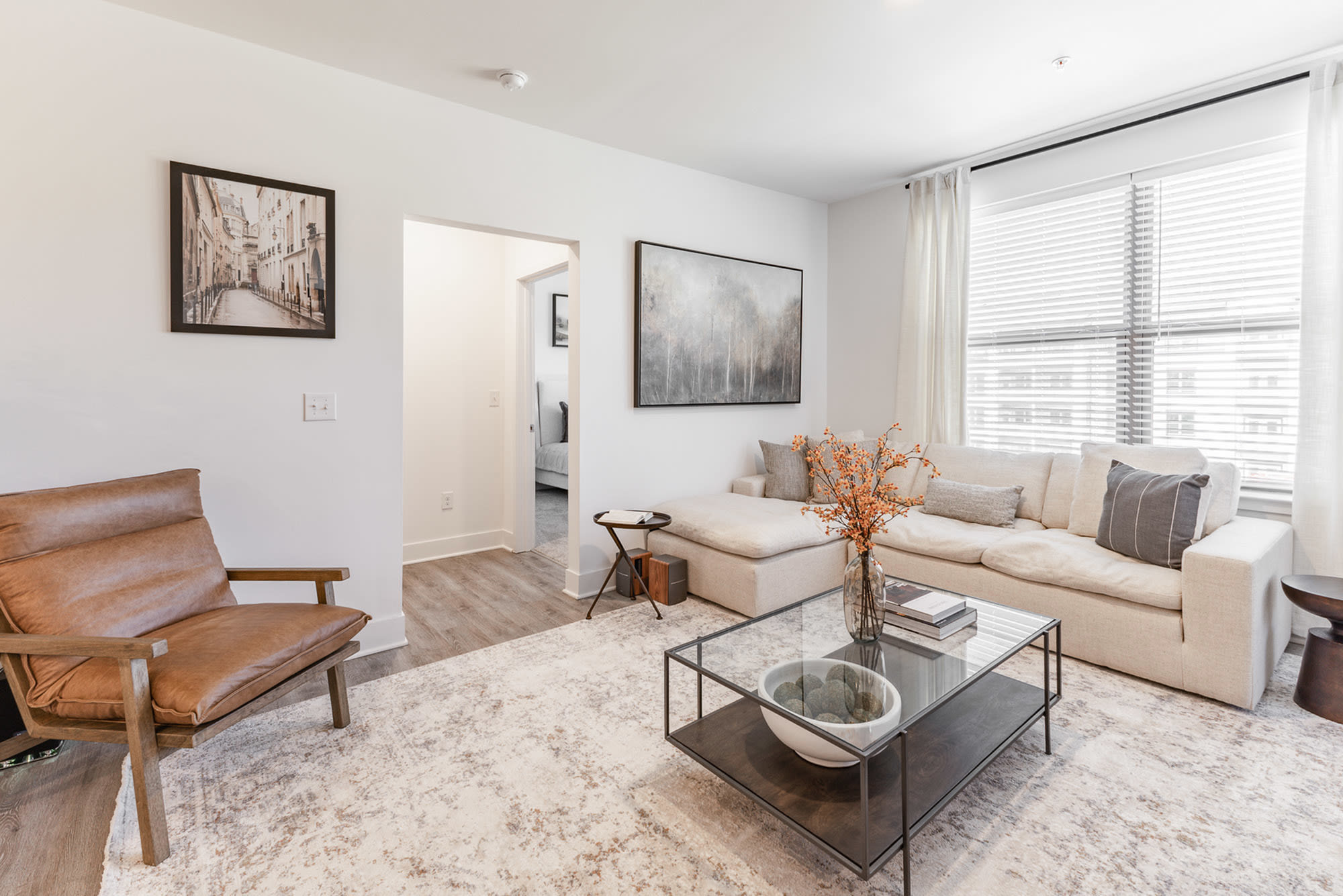 9718 Wallwood Drive – photo 5