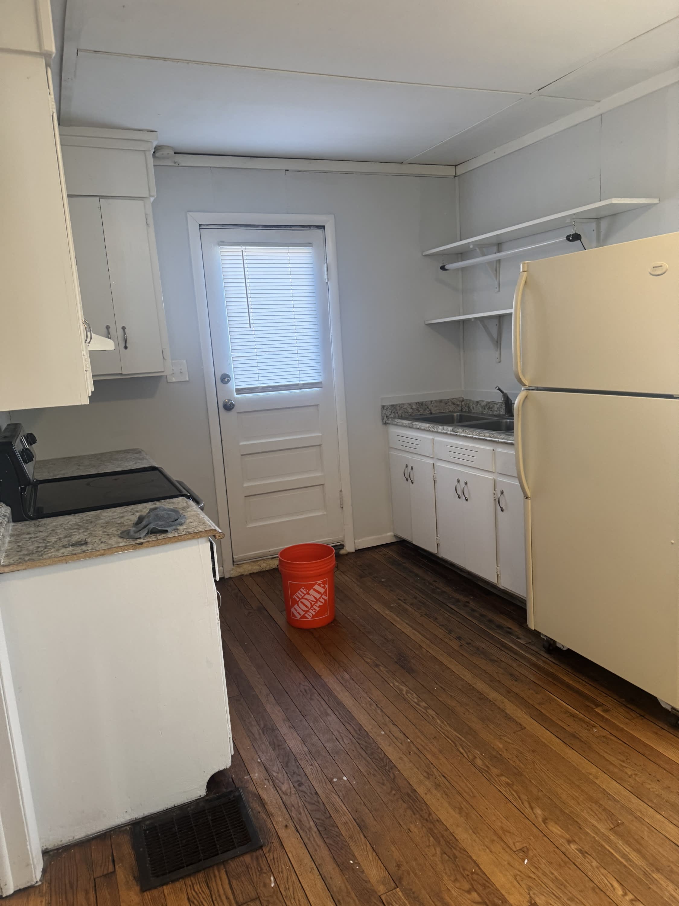 70 Highlawn Street – photo 5