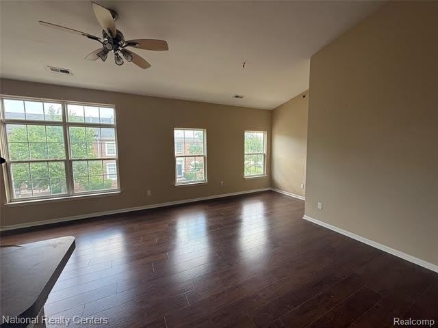 14586 Vauxhall Drive – photo 4