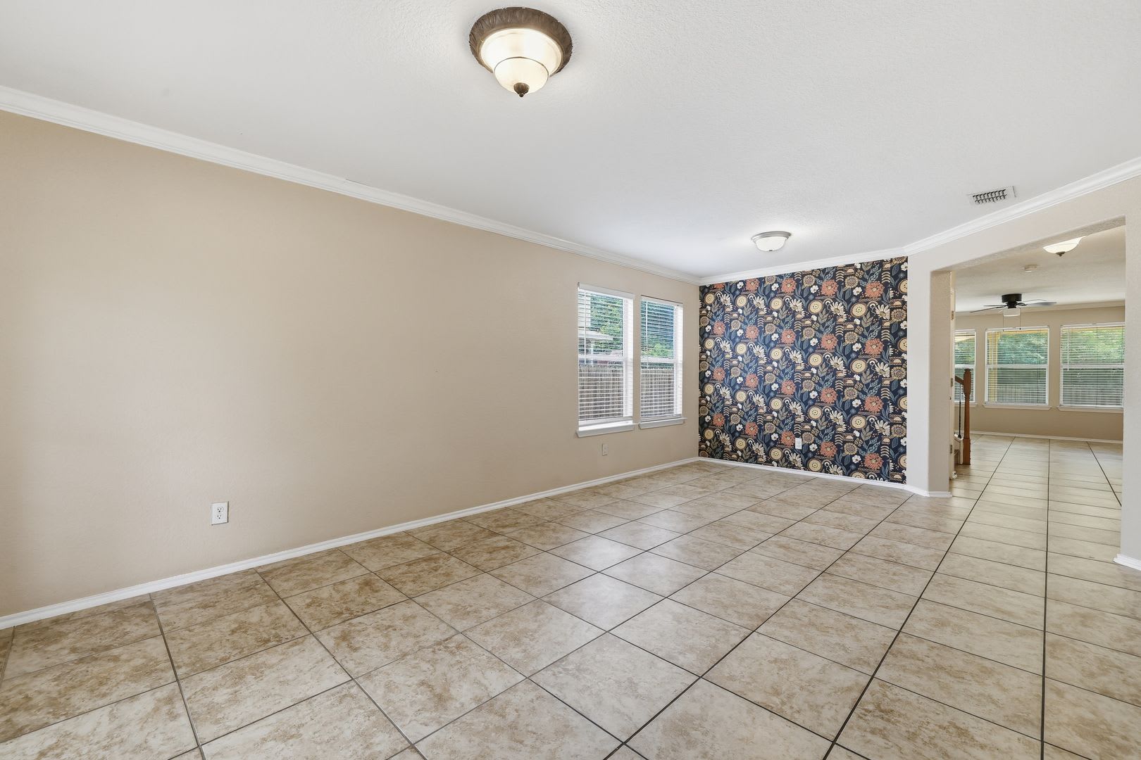 Spacious Carpet Free Home With Loft Private Greenbelt Backyard – photo 3