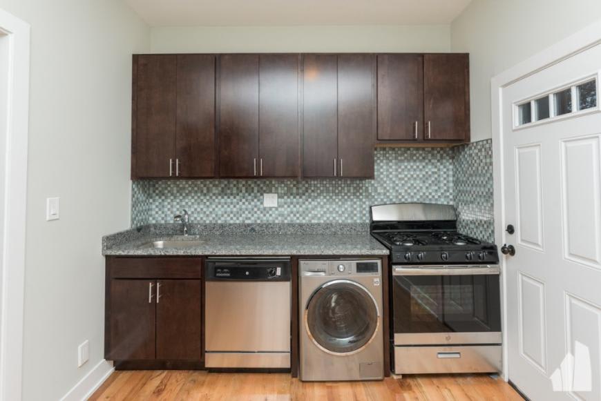 647 Oakdale – photo 5