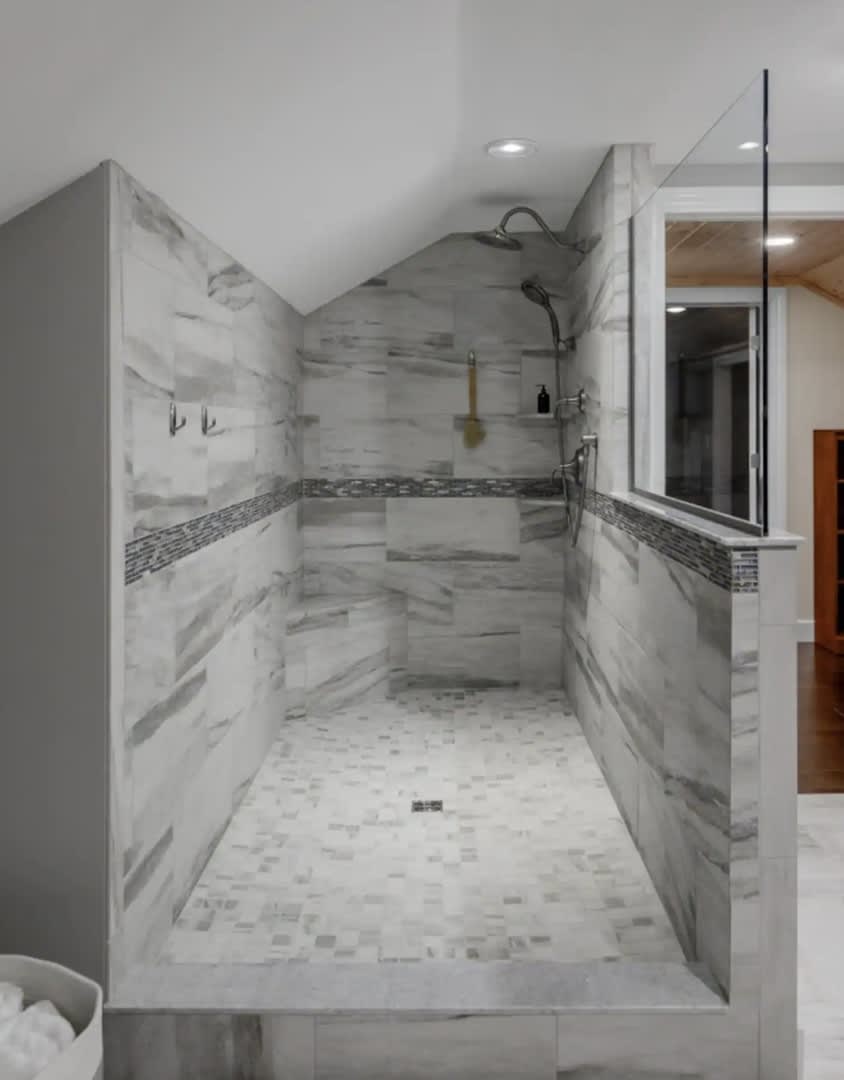 Private furnished winter rental- Heated floors! – photo 2