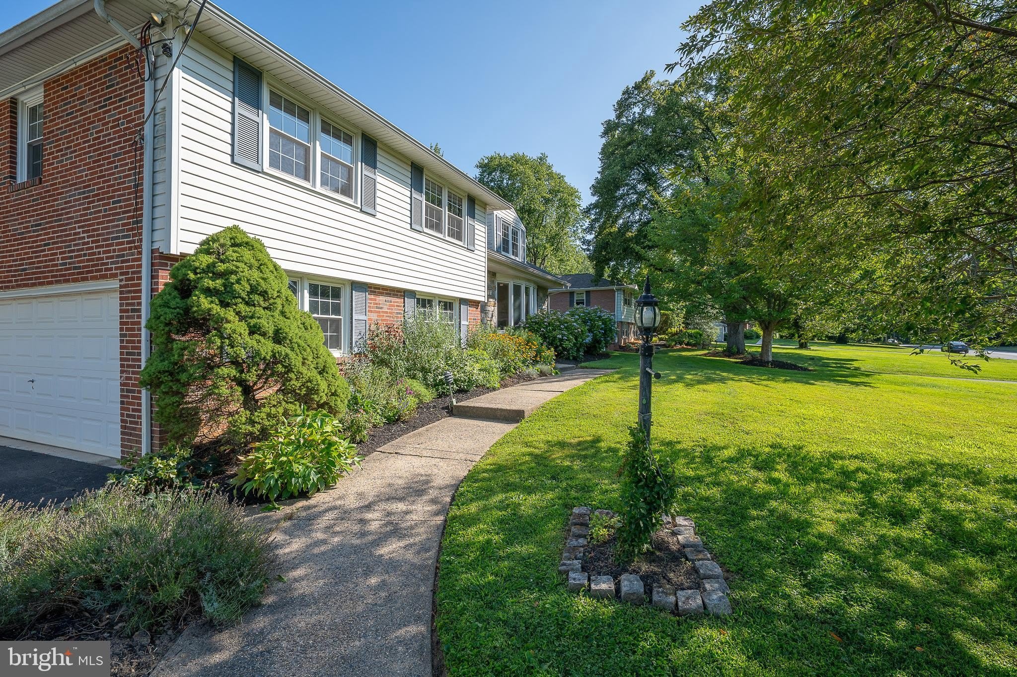 37 MEADOWS Lane – photo 2