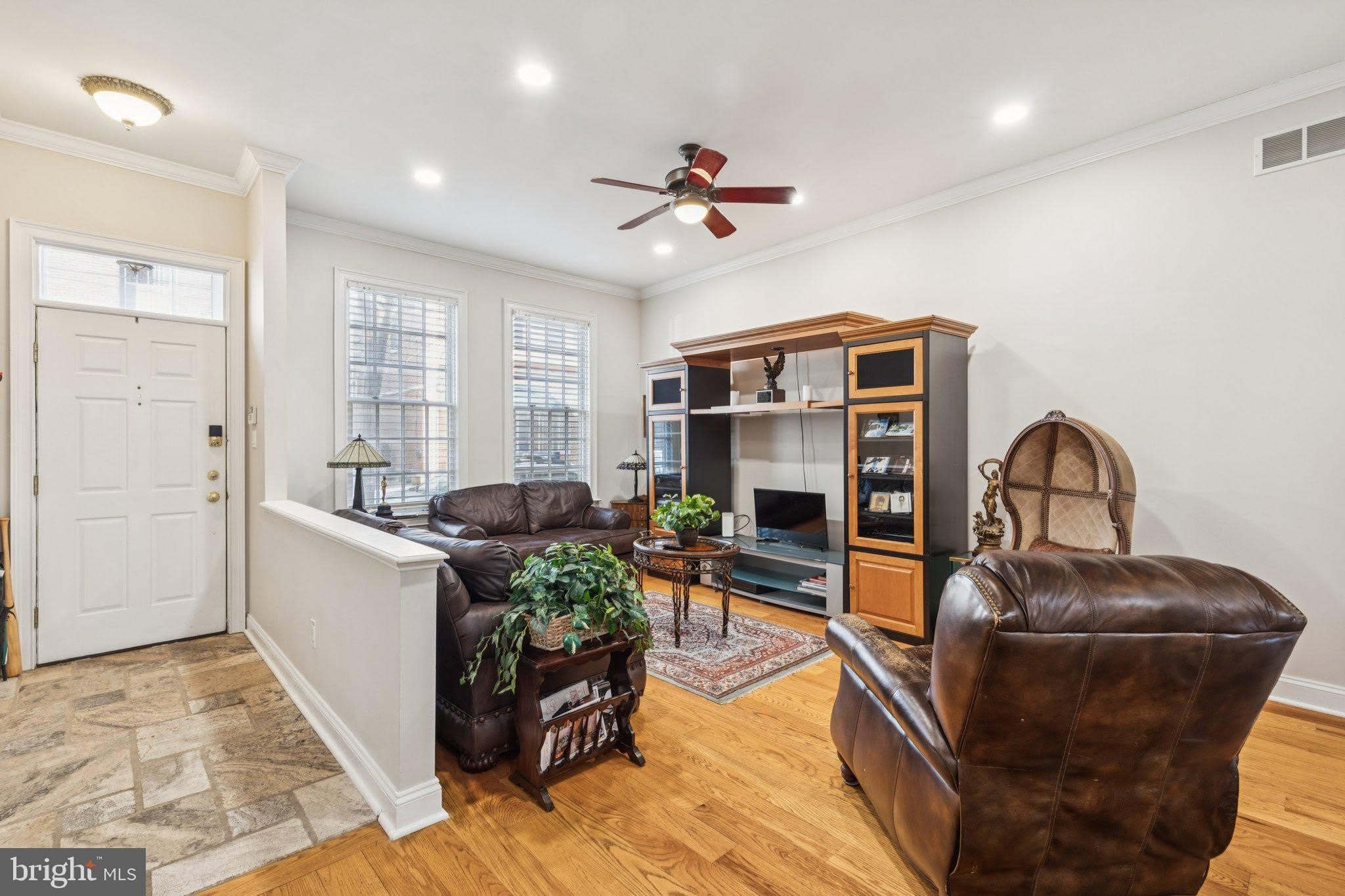 789 S 2ND Street – photo 3