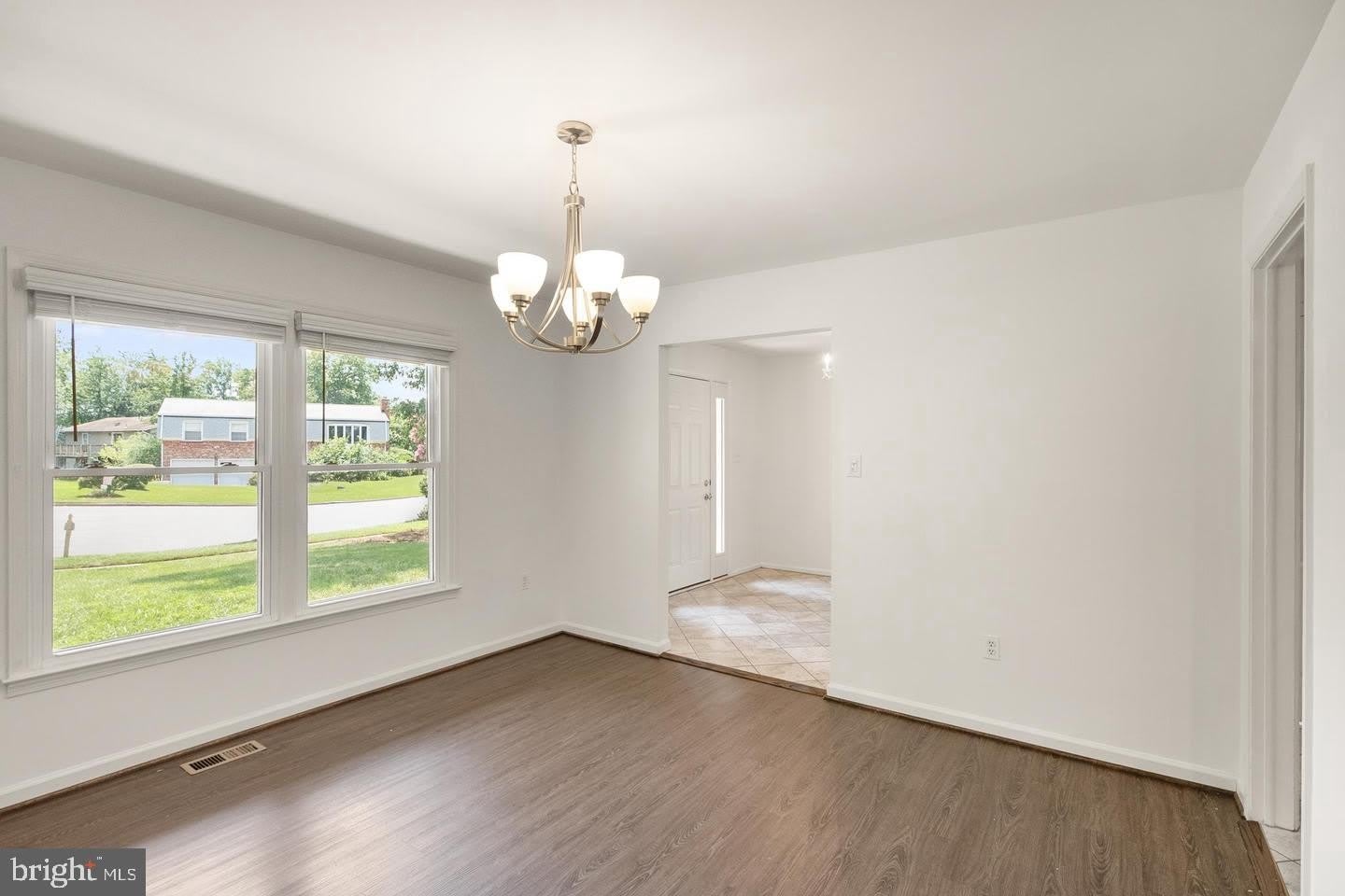8902 HUXLEY Court – photo 4