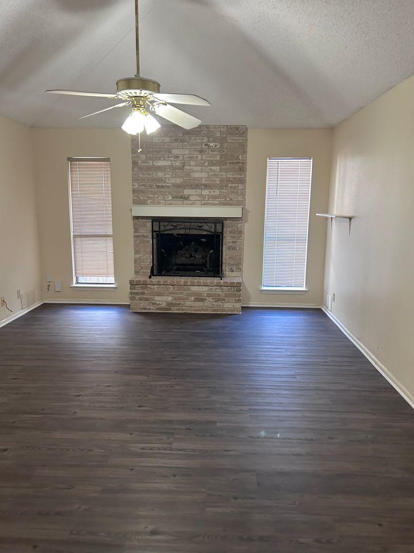 Zero Application Fee For This Lovely Churchill Forest Home – photo 3