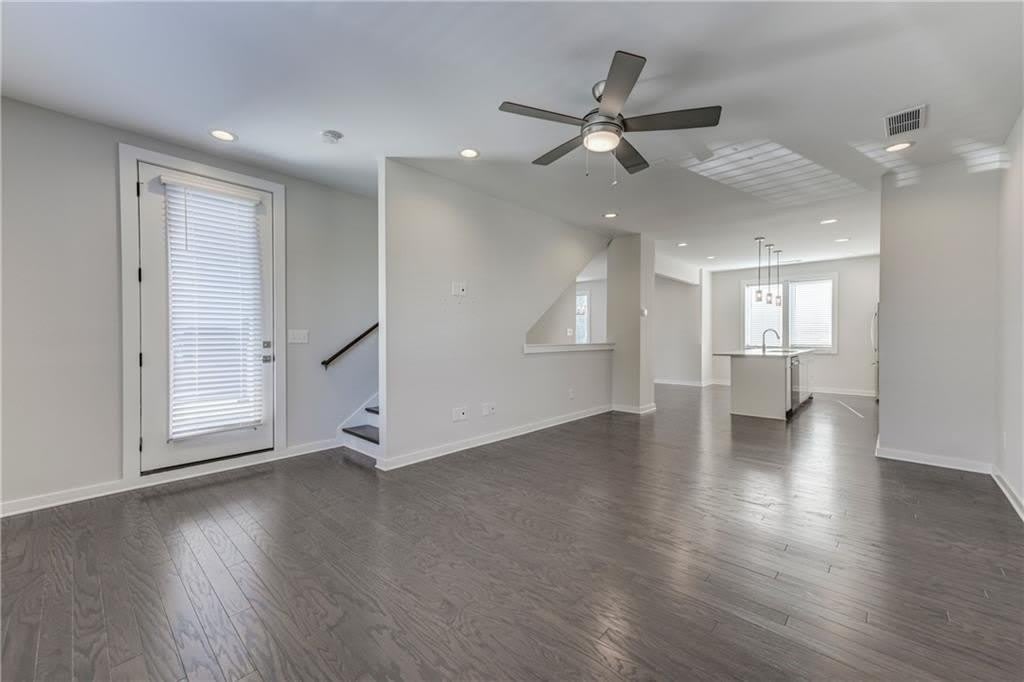 415 Gartrell Street SE – photo 2