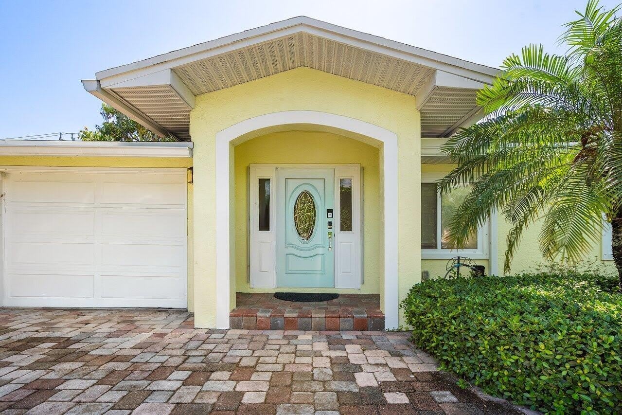 671 Lindell Boulevard – photo 3